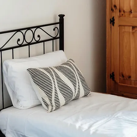 Almost Paradise By Quokka 360 - Flat With A View Of * 브루나테